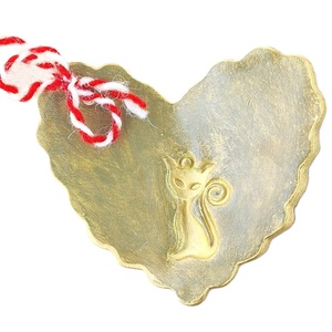 farfurioara inimioara cu fir de martisor - Artynos.ro