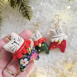 SET 3 pisicute dansatoare - decoratiuni Craciun - crăciun - decorațiuni de crăciun de casă - figurine pentru pomul de crăciun - Artynos.ro