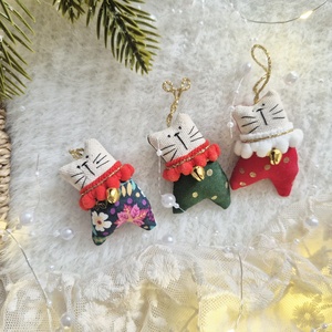 SET 3 pisicute dansatoare - decoratiuni Craciun - Artynos.ro