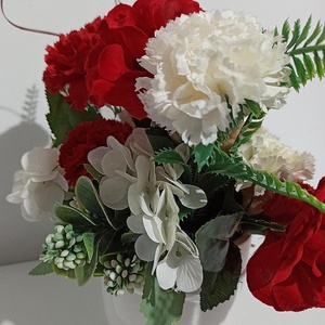 GHIVECI CERAMICĂ CU INIMĂ, URSULEȚ PLUȘ, TRANDAFIRI ȘI GAROAFE - casă & stil de viață - decorațiuni de casă - decorațiuni de masă și rafturi - boluri decorative - Artynos.ro