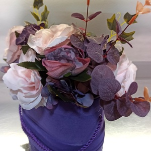 Cutie Catifea Mov Ovală Cu Trandafiri Roz - casă & stil de viață - decorațiuni de casă - accesorii florale - cutii cu flori - Artynos.ro
