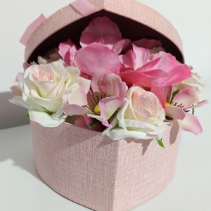Cutie Tip Inima Roz Cu Funda si Floricele Roz - Artynos.ro