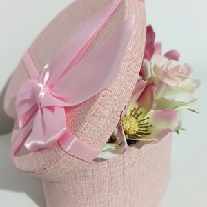 Cutie Tip Inimă Roz Cu Fundă și Floricele Roz - casă & stil de viață - decorațiuni de casă - accesorii florale - cutii cu flori - Artynos.ro