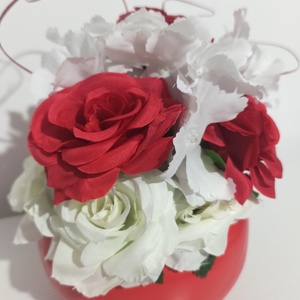 Vas Ceramic Roșu Cu Trandafiri și Hortensie  - casă & stil de viață - decorațiuni de casă - decorațiuni de masă și rafturi - boluri decorative - Artynos.ro