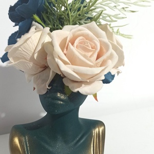 BUST DIN CERAMICĂ VERDE-AURIU CU GTRANDAFIRI BEJ - casă & stil de viață - decorațiuni de casă - decorațiuni de masă și rafturi - boluri decorative - Artynos.ro