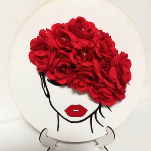 Blank Mdf Cap De Fata Cu Flori Rosii, Casa & Stil de viata, Decoratiuni de casa, Decoratiuni de pereti, Placa decorativa, Aranjament de flori, ARTYNOS