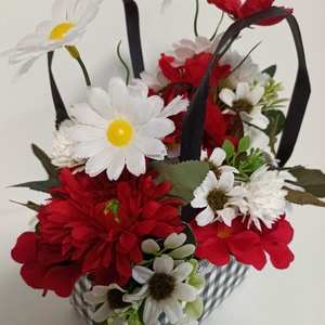 Cutie Tip Picnic Cu Floricele Albe și Roșii - casă & stil de viață - decorațiuni de casă - accesorii florale - cutii cu flori - Artynos.ro