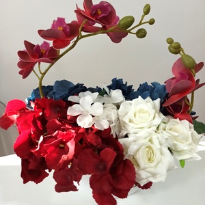 IKEBANA CU ORCHIDEE, TRANDAFIRI ȘI HORTENSIE - casă & stil de viață - decorațiuni de casă - accesorii florale - cutii cu flori - Artynos.ro