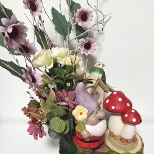 DECORAȚIUNE - PITIC, CIUPERCI ȘI CĂSUȚĂ PE FELIE DE LEMN - casă & stil de viață - decorațiuni de casă - decorațiuni de masă și rafturi - decorațiuni de masă - Artynos.ro