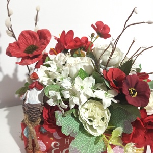 LĂDIȚĂ ROȘIE HAPPY EASTER CU IEPURE ȘI FLORI ALBE ȘI ROȘII - decor de sărbători - decorațiuni de paște - decor masă de paște - Artynos.ro