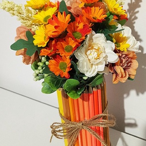 Cutie Creioane Portocalii Cu Floricele Galbene și Portocalii - casă & stil de viață - decorațiuni de casă - accesorii florale - cutii cu flori - Artynos.ro