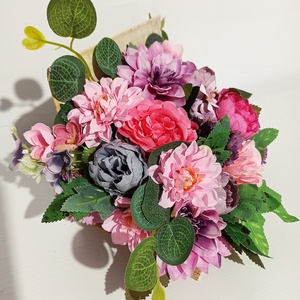 Carte cu dalii roz și violet - casă & stil de viață - decorațiuni de casă - accesorii florale - cutii cu flori - Artynos.ro