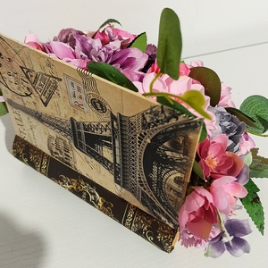 Carte cu dalii roz și violet - casă & stil de viață - decorațiuni de casă - accesorii florale - cutii cu flori - Artynos.ro