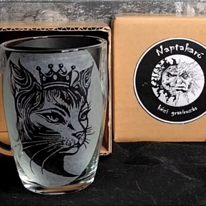 Cana de sticla cu pisica regina , , , ARTYNOS