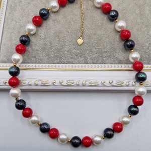 Colier Perle tip Mallorca 3 culori auriu - Artynos.ro