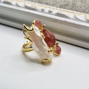 Inel auriu, reglabil, perla naturala baroc si cuart cherry, Bijuterii, Inele, Inele cu perle, Confectionarea bijuteriilor, ARTYNOS