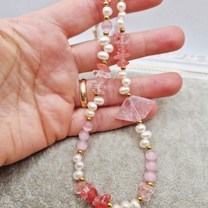 Colier Perle naturale albe Cuart roz - bijuterii - coliere - coliere din pietre semiprețioase - Artynos.ro