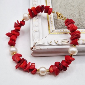 Bratara Coral Perle - Artynos.ro