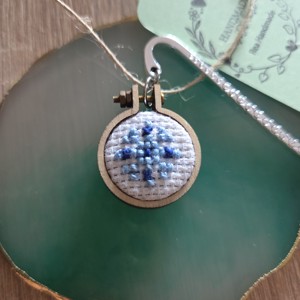 Marcaj metalic fulg de nea - cărți și creații cu tematică muzicală, cadouri - semn de carte - Artynos.ro