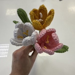 Buchet de flori crosetate - lalele - casă & stil de viață - accesorii pentru decorat casa - suport de flori - buchete de flori - Artynos.ro