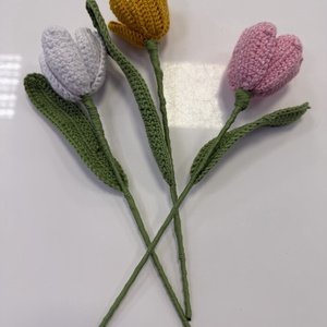 Buchet de flori crosetate - lalele - casă & stil de viață - accesorii pentru decorat casa - suport de flori - buchete de flori - Artynos.ro