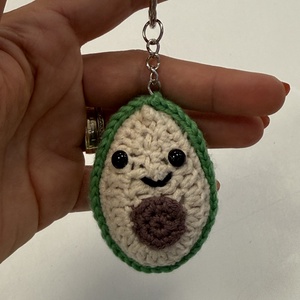 Breloc Avocado crosetat manual  - geantă și husă - accesorii genți - breloc - Artynos.ro