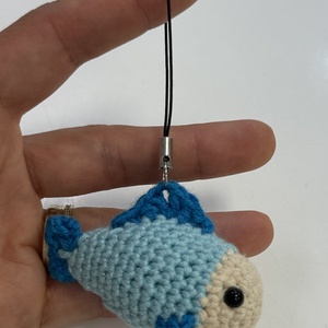Breloc Pește crosetat manual  - geantă și husă - accesorii genți - breloc - Artynos.ro