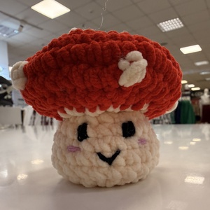 Jucarie ciupercuta crosetata manual  - Artynos.ro