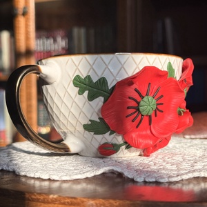 Cana cu decor lucrat manual �Maci - casă & stil de viață - echipamente de bucătărie - accesorii de servire - căni - Artynos.ro