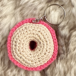 Breloc �Gogoașă crosetat manual - genți și portofele - accesorii genți - breloc - Artynos.ro