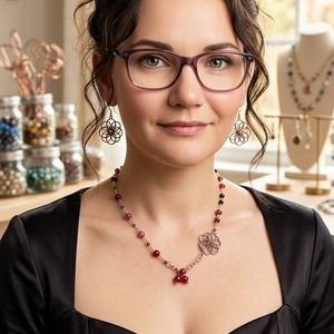 Set colier si cercei Floral Elegance - bijuterii - coliere - coliere din mărgele - Artynos.ro