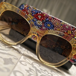 Etui ochelari - genți și portofele - portofele, huse, suporturi - suport de ochelari - Artynos.ro