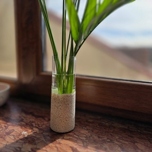 Vaza sticla reciclata - casă & stil de viață - accesorii pentru decorat casa - decorațiuni de masă și decorațiuni pentru rafturi  - pietricele și pietre decor - Artynos.ro