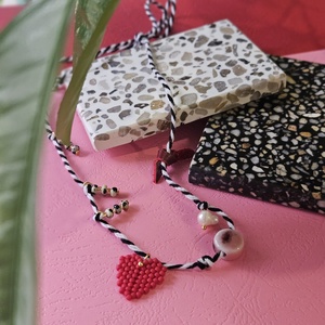 Lănțișor șnur iubesc - bijuterii - coliere - coliere din mărgele - Artynos.ro