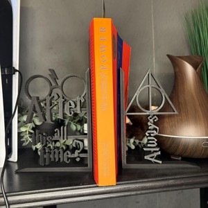 Suport de carte Harry Potter - casă & stil de viață - accesorii pentru decorat casa - decorațiuni de masă și decorațiuni pentru rafturi  - suport carte - Artynos.ro