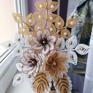 Compoziție de flori din perle - casă & stil de viață - accesorii pentru decorat casa - suport de flori - buchete de flori - Artynos.ro