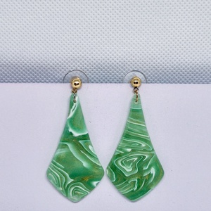 Cercei Cravată verde - bijuterii - cercei - cercei lungi - Artynos.ro