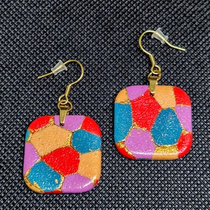 Cercei Pete de culoare - bijuterii - cercei - cercei lungi - Artynos.ro