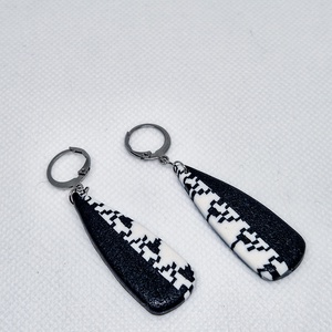 Cercei alb si negru - Artynos.ro