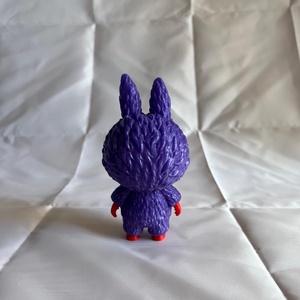 Figurina Labubu - jucării și echipamente pentru copii - accesorii sport - accesorii pentru alte jocuri și sporturi - Artynos.ro