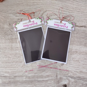 Martisoare magnetice cu flori delicate � set cadou cu mesaje pozitive - bijuterii - mărțișor - Artynos.ro