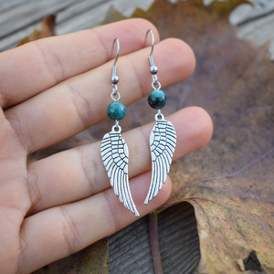 Cercei Aripi  Charm Metalic Argintiu si Pietre Semipretioase - bijuterii - cercei - cercei cu figurine - Artynos.ro