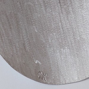 Pandantiv circular minimalist pe lanț lung -  - Artynos.ro Pandantiv circular minimalist pe lanț lung -  - Artynos.ro