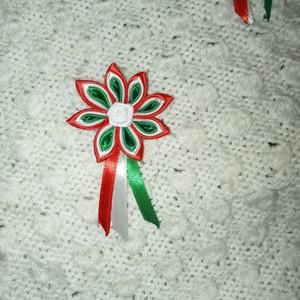 Cu panglică cocardă - bijuterii - broșe - Artynos.ro