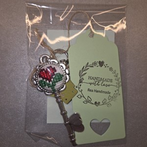 Breloc în formă de inimă - genți și portofele - accesorii genți - breloc - Artynos.ro