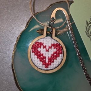 Semne de carte în formă de inimă - cărți și creații cu tematică muzicală, cadouri - semn de carte - Artynos.ro