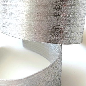 Cercei minimaliști din aluminiu - bijuterii - cercei hoops - Artynos.ro Cercei minimaliști din aluminiu - bijuterii - cercei hoops - Artynos.ro