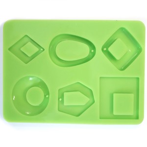 Set de matrițe pentru realizarea pandantivelor din rășină, 6 bucăți -  - Artynos.ro