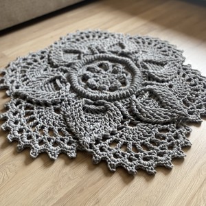 Covor croșetat Flower d90 - gri închis -  - Artynos.ro