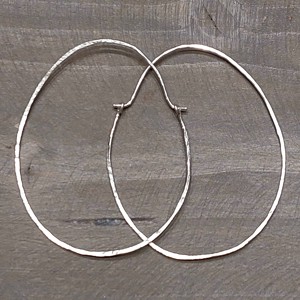 Cercei cu design oval din argint - bijuterii - cercei - cercei din argint - Artynos.ro